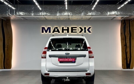 Toyota Land Cruiser Prado 150 рестайлинг 2, 2015 год, 3 950 000 рублей, 5 фотография