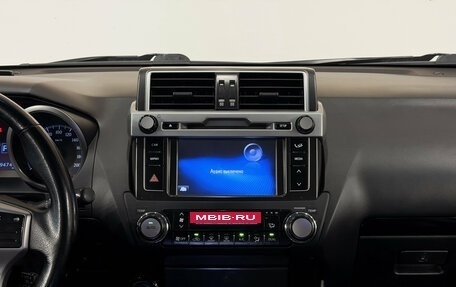 Toyota Land Cruiser Prado 150 рестайлинг 2, 2015 год, 3 950 000 рублей, 10 фотография