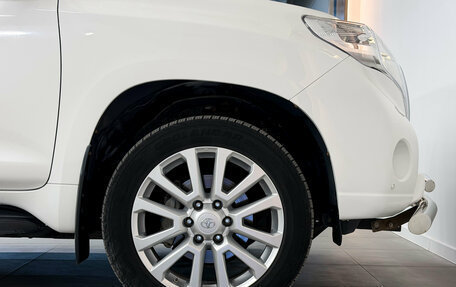 Toyota Land Cruiser Prado 150 рестайлинг 2, 2015 год, 3 950 000 рублей, 26 фотография