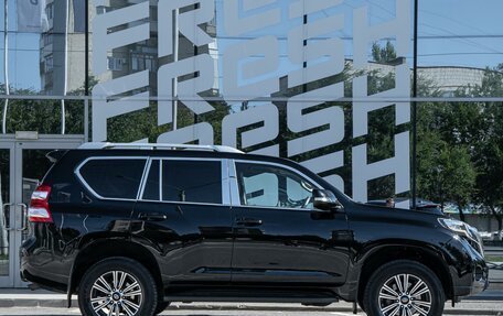 Toyota Land Cruiser Prado 150 рестайлинг 2, 2014 год, 3 318 000 рублей, 5 фотография