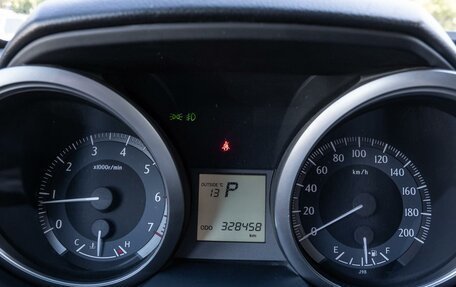 Toyota Land Cruiser Prado 150 рестайлинг 2, 2014 год, 3 318 000 рублей, 15 фотография
