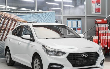 Hyundai Solaris II рестайлинг, 2019 год, 999 000 рублей, 3 фотография