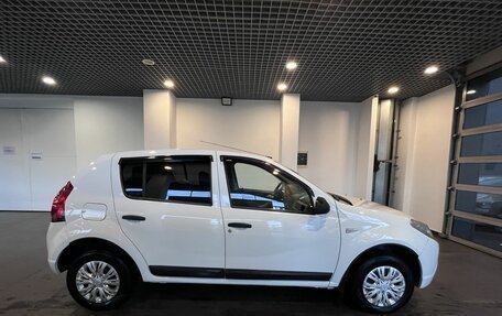 Renault Sandero I, 2013 год, 470 000 рублей, 2 фотография