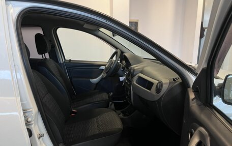 Renault Sandero I, 2013 год, 470 000 рублей, 25 фотография