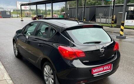 Opel Astra J, 2011 год, 730 000 рублей, 7 фотография