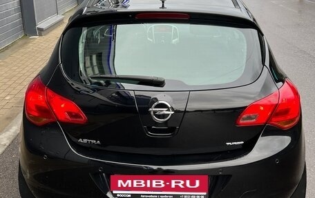 Opel Astra J, 2011 год, 730 000 рублей, 6 фотография