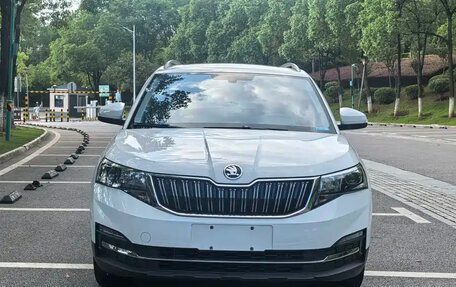 Skoda Kamiq I, 2023 год, 2 165 855 рублей, 2 фотография