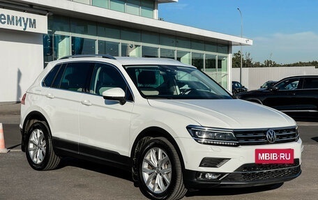 Volkswagen Tiguan II, 2017 год, 3 297 000 рублей, 3 фотография