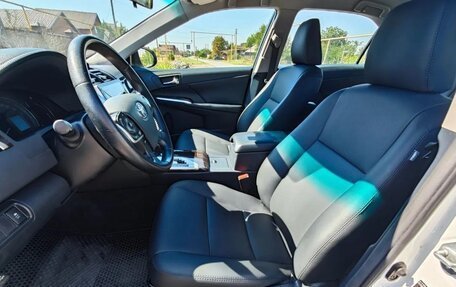 Toyota Camry, 2014 год, 1 720 000 рублей, 2 фотография