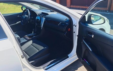 Toyota Camry, 2014 год, 1 720 000 рублей, 5 фотография