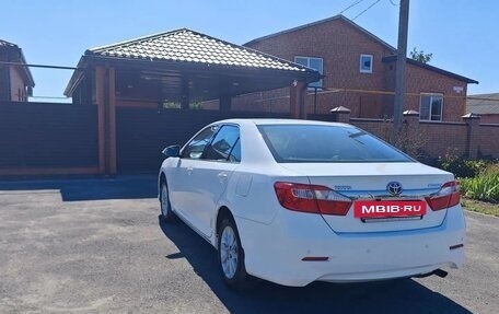 Toyota Camry, 2014 год, 1 720 000 рублей, 14 фотография