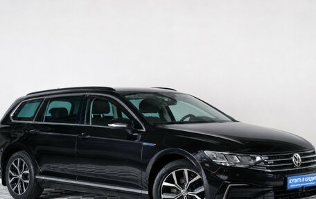 Volkswagen Passat B8 рестайлинг, 2020 год, 2 229 000 рублей, 2 фотография