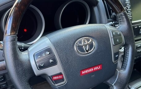 Toyota Land Cruiser 200, 2010 год, 2 750 000 рублей, 13 фотография
