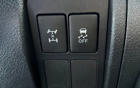 Toyota Land Cruiser 200, 2010 год, 2 750 000 рублей, 23 фотография
