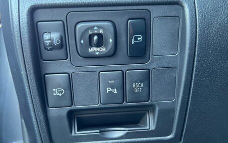 Toyota Land Cruiser 200, 2010 год, 2 750 000 рублей, 19 фотография