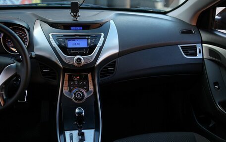 Hyundai Elantra V, 2013 год, 720 000 рублей, 18 фотография