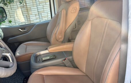 Hyundai Staria, 2022 год, 5 800 000 рублей, 12 фотография