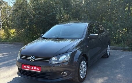 Volkswagen Polo VI (EU Market), 2013 год, 735 000 рублей, 1 фотография
