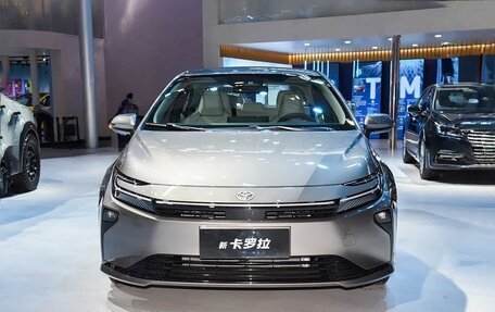 Toyota Corolla, 2026 год, 2 100 000 рублей, 2 фотография