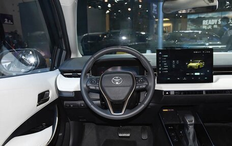 Toyota Corolla, 2026 год, 2 100 000 рублей, 14 фотография