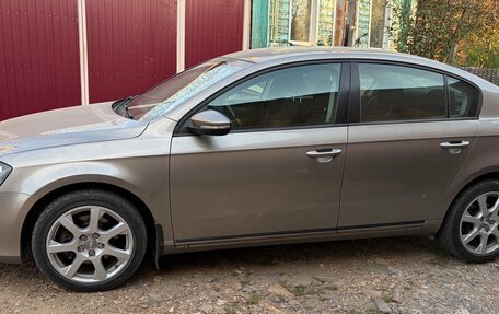 Volkswagen Passat B7, 2012 год, 700 000 рублей, 3 фотография