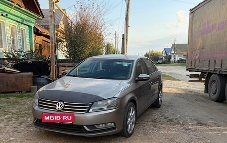 Volkswagen Passat B7, 2012 год, 700 000 рублей, 2 фотография
