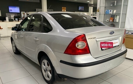 Ford Focus II рестайлинг, 2005 год, 320 000 рублей, 6 фотография