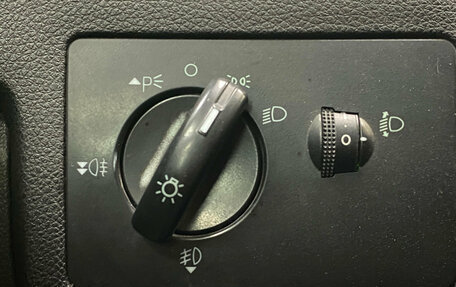 Ford Focus II рестайлинг, 2005 год, 320 000 рублей, 18 фотография