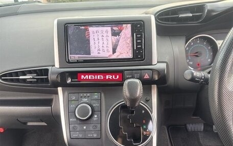 Toyota Wish II, 2017 год, 1 140 000 рублей, 9 фотография