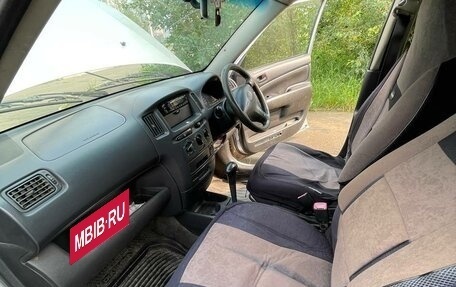 Toyota Probox I, 2004 год, 300 000 рублей, 18 фотография