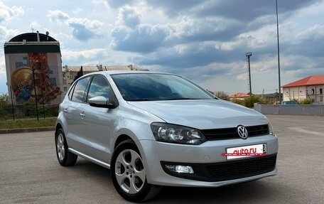 Volkswagen Polo VI (EU Market), 2013 год, 1 335 000 рублей, 2 фотография