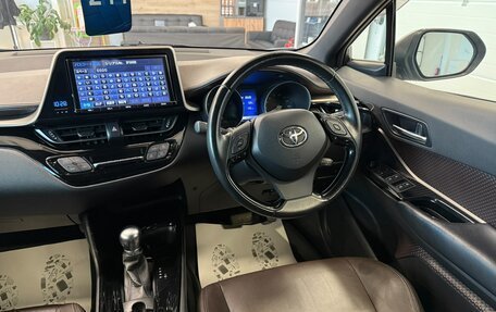 Toyota C-HR I рестайлинг, 2017 год, 1 749 000 рублей, 15 фотография