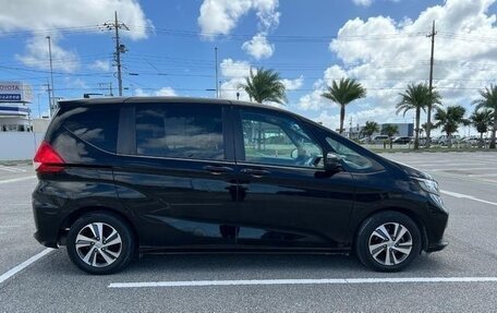 Honda Freed II, 2022 год, 1 340 001 рублей, 2 фотография
