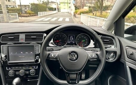 Volkswagen Golf VII, 2018 год, 980 001 рублей, 8 фотография