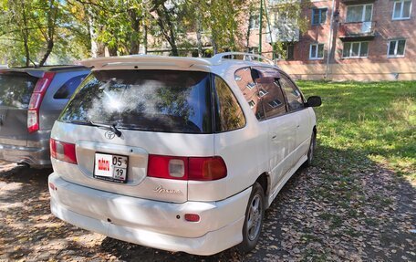 Toyota Ipsum II, 1998 год, 650 000 рублей, 3 фотография