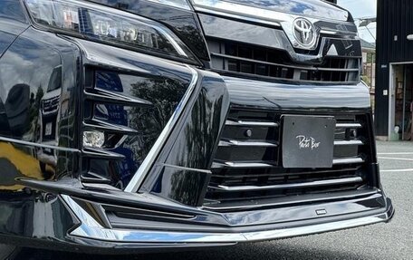 Toyota Voxy III, 2020 год, 1 800 001 рублей, 8 фотография