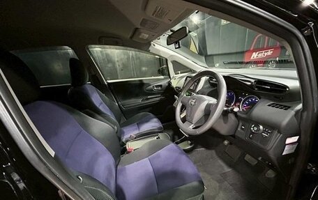 Toyota Wish II, 2015 год, 980 001 рублей, 12 фотография