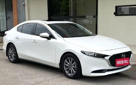 Mazda 3, 2022 год, 1 820 000 рублей, 2 фотография