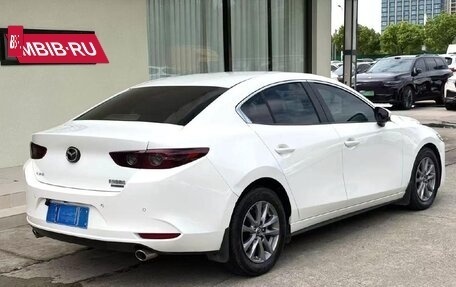 Mazda 3, 2022 год, 1 820 000 рублей, 4 фотография