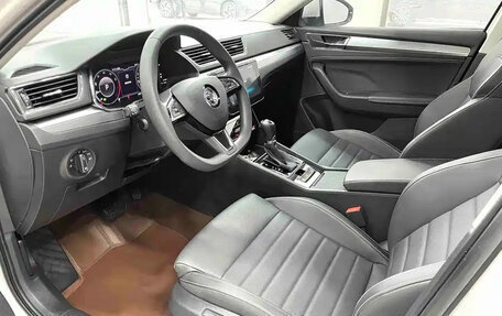Skoda Superb III рестайлинг, 2023 год, 1 780 000 рублей, 7 фотография