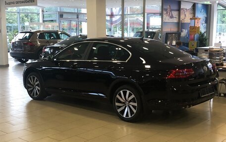 Volkswagen Passat B8 рестайлинг, 2019 год, 2 500 000 рублей, 11 фотография