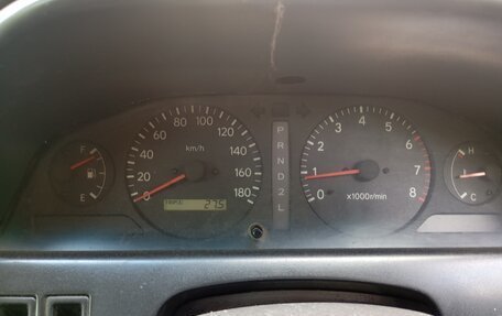 Toyota Carina, 1997 год, 325 000 рублей, 2 фотография