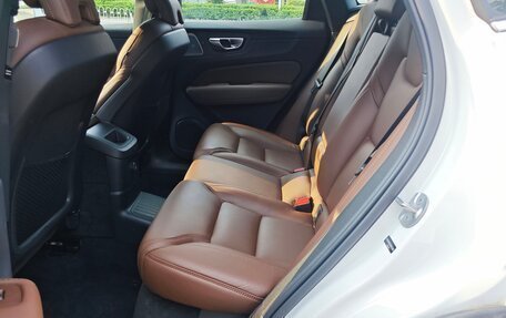 Volvo XC60 II, 2024 год, 6 270 000 рублей, 6 фотография