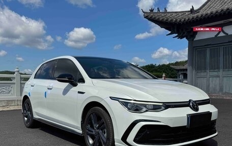 Volkswagen Golf VIII, 2022 год, 1 830 000 рублей, 3 фотография
