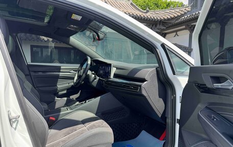 Volkswagen Golf VIII, 2022 год, 1 830 000 рублей, 10 фотография