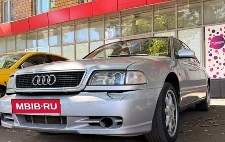 Audi A8, 1998 год, 625 000 рублей, 12 фотография