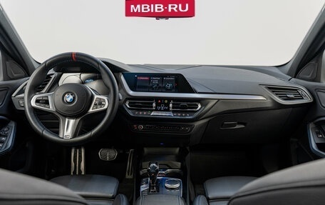 BMW 1 серия, 2020 год, 2 800 000 рублей, 12 фотография