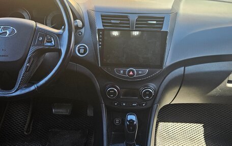 Hyundai Solaris II рестайлинг, 2014 год, 1 055 000 рублей, 4 фотография