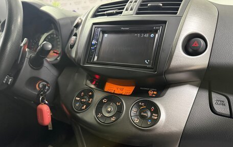 Toyota RAV4, 2011 год, 1 300 000 рублей, 21 фотография