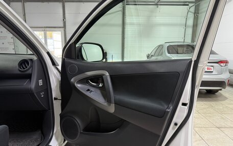 Toyota RAV4, 2011 год, 1 300 000 рублей, 26 фотография